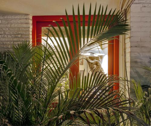 Haveli Hauz Khas — 4-Star Luxury Hotel in New Delhi, India