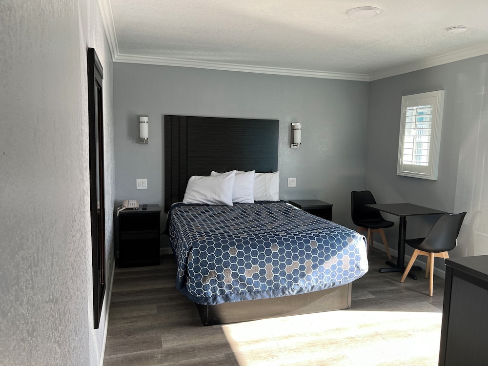 Sea Garden Inn - photo 20