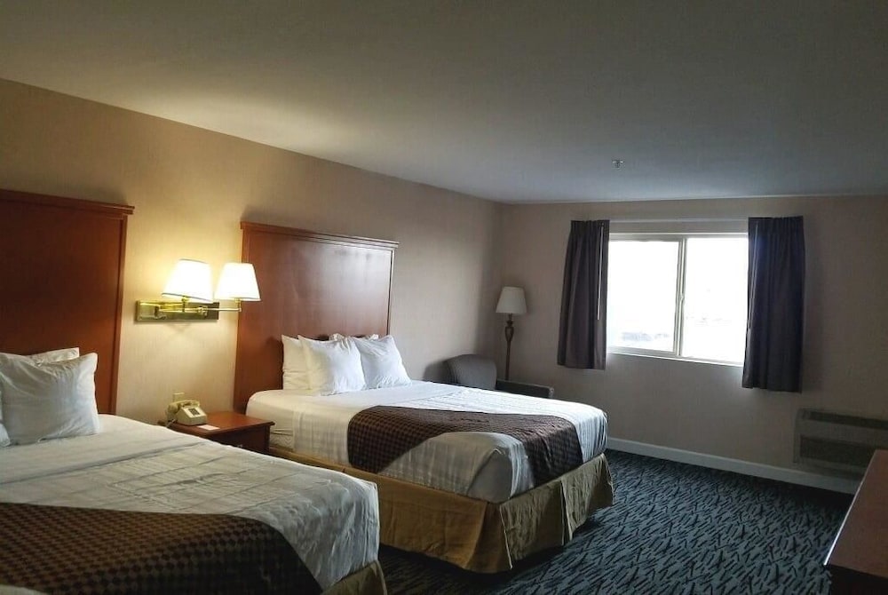 Travelodge By Wyndham Moses Lake — Moses Lake