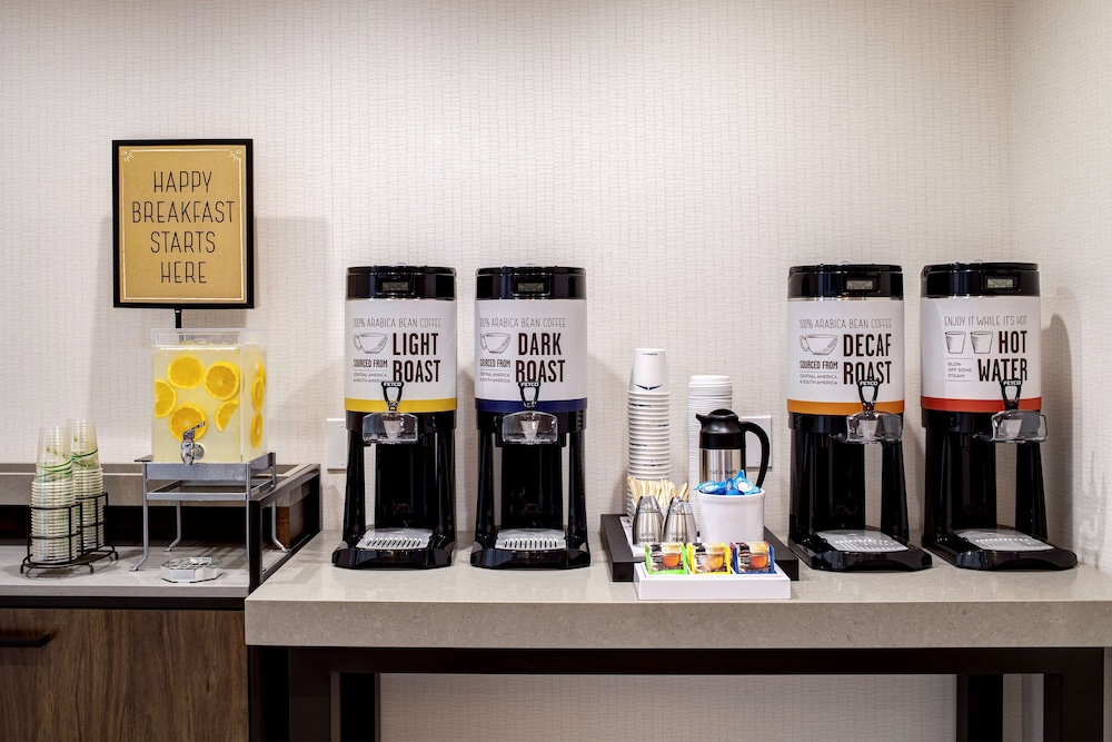 Hampton Inn & Suites Indio - photo 27
