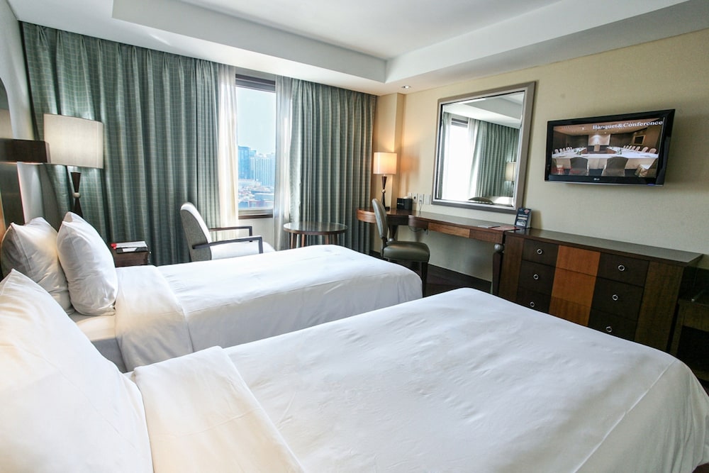 Ramada Seoul - carbon neutral hotel in Seoul