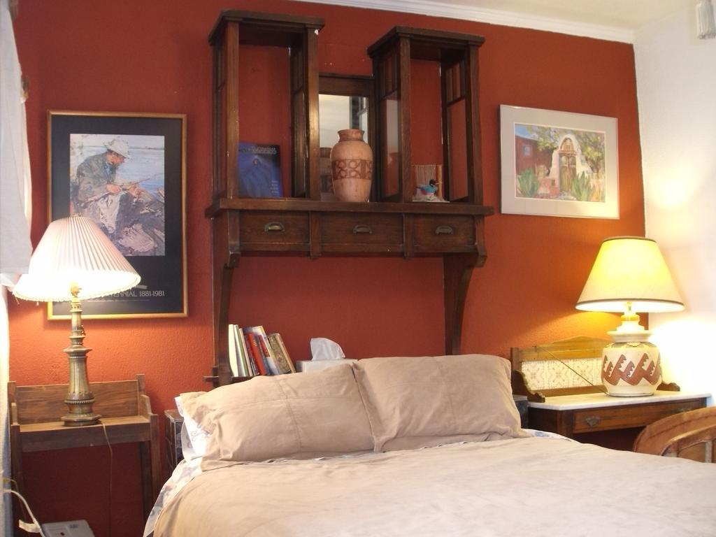 Lundeen Inn of the Arts - photo 7