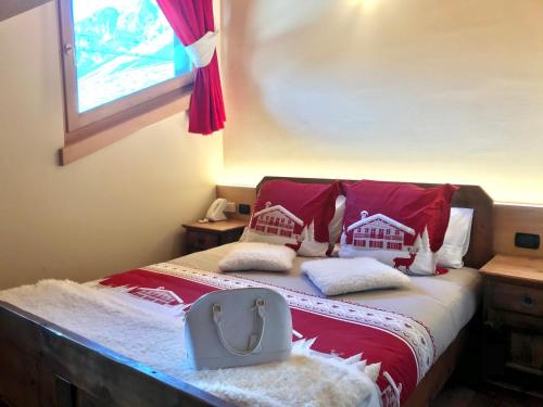 Chalet Bormino 5 — 4-Star Luxury Hotel in Bormio, Italy