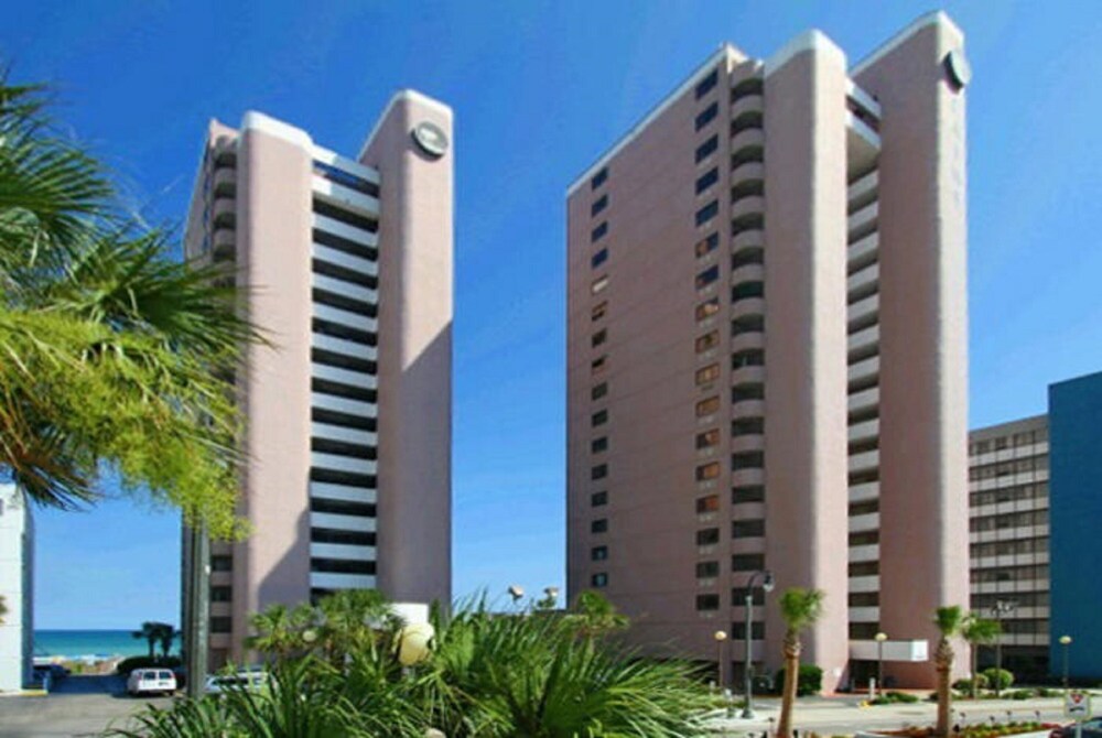 Suites at The Beach — 4-Star Luxury Hotel in Myrtle Beach, United States