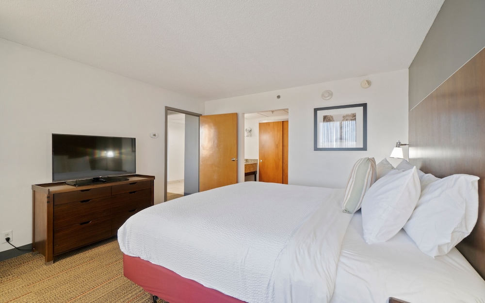 Four Points by Sheraton Charlotte - photo 7