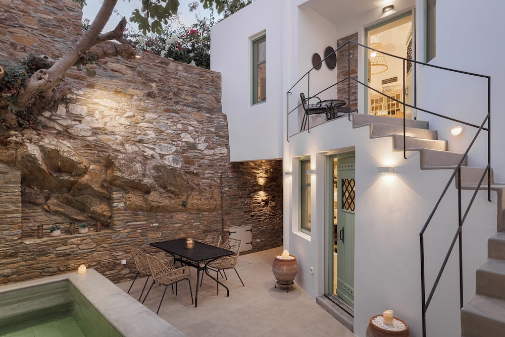 Porto Sereno Andros Suites — 4-Star Luxury Hotel in Andros, Greece