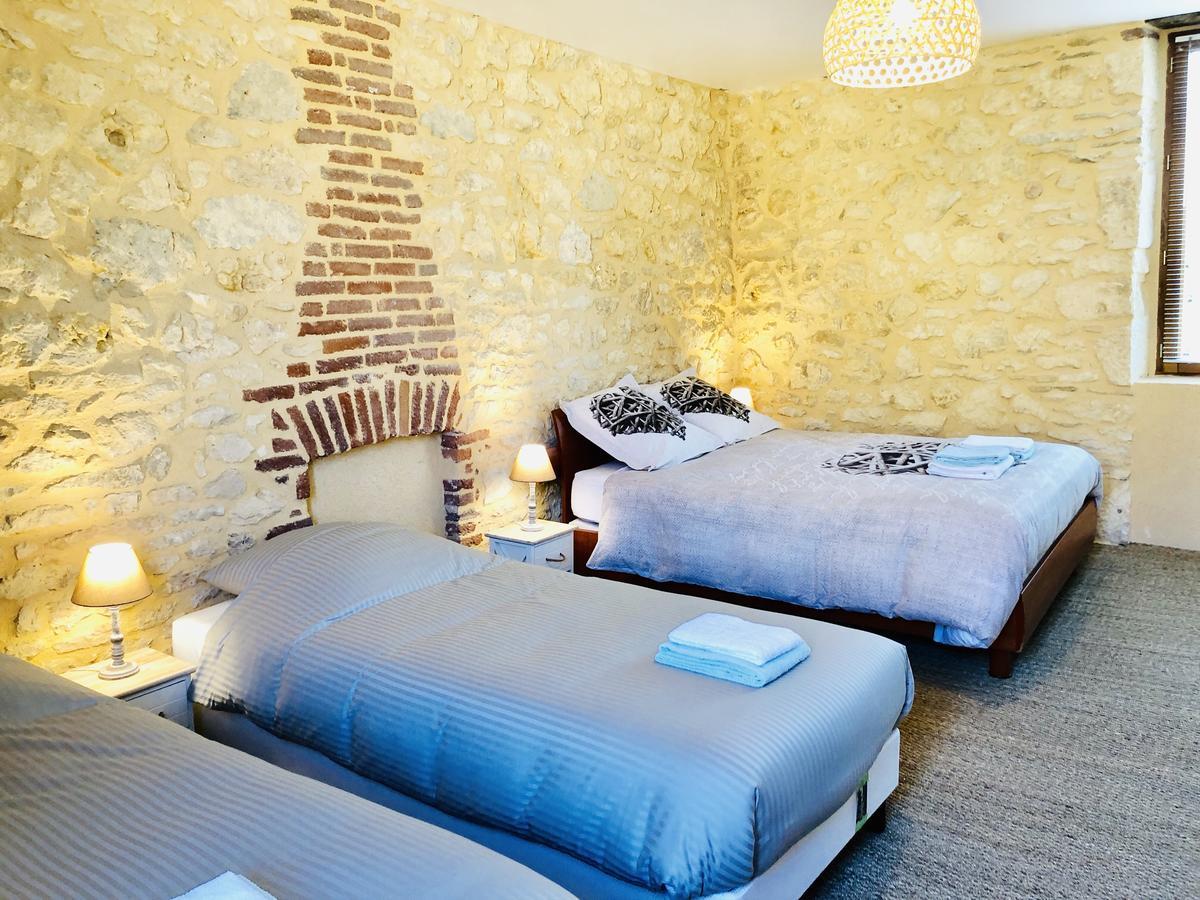 Les Pierres de Tiphaine in Montignac, France