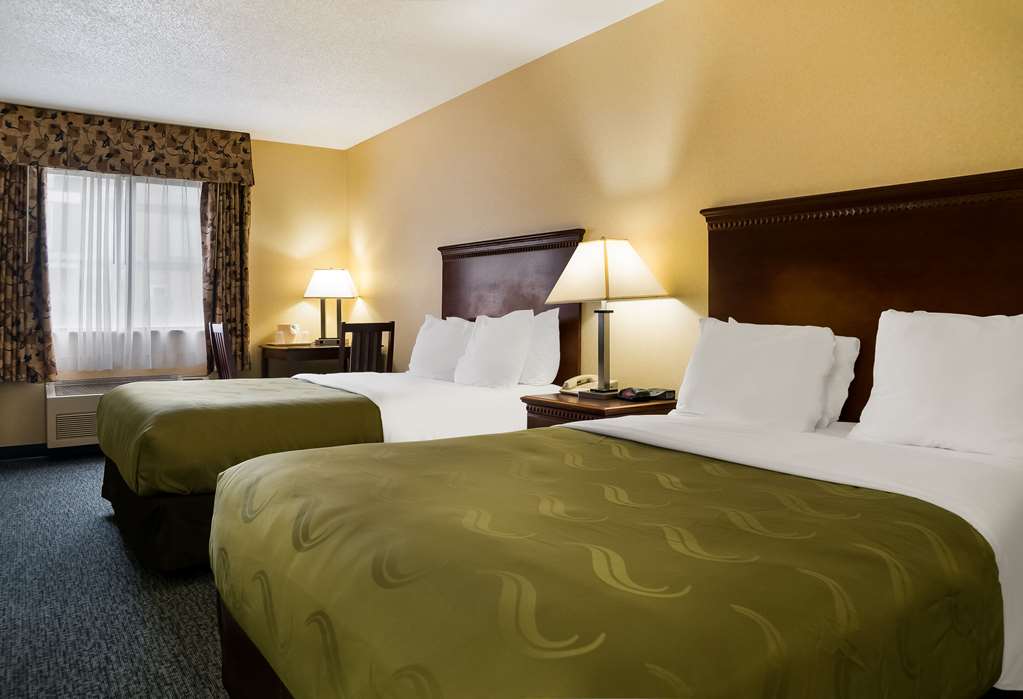 Quality Inn Grand Blanc Flint South - photo 16