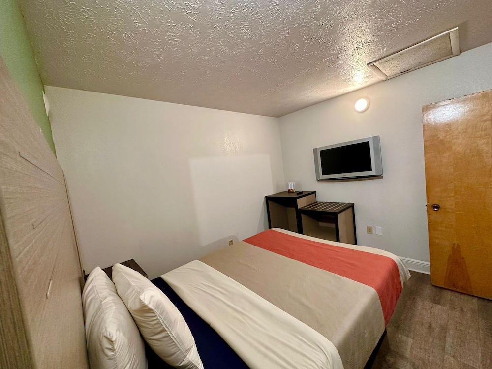 Briarstone Inn Pigeon Forge - photo 32