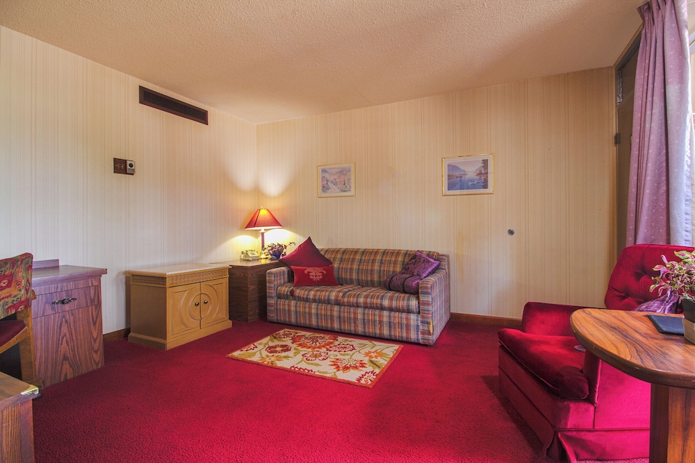 HomeTown Inn by OYO Liberal KS - photo 18