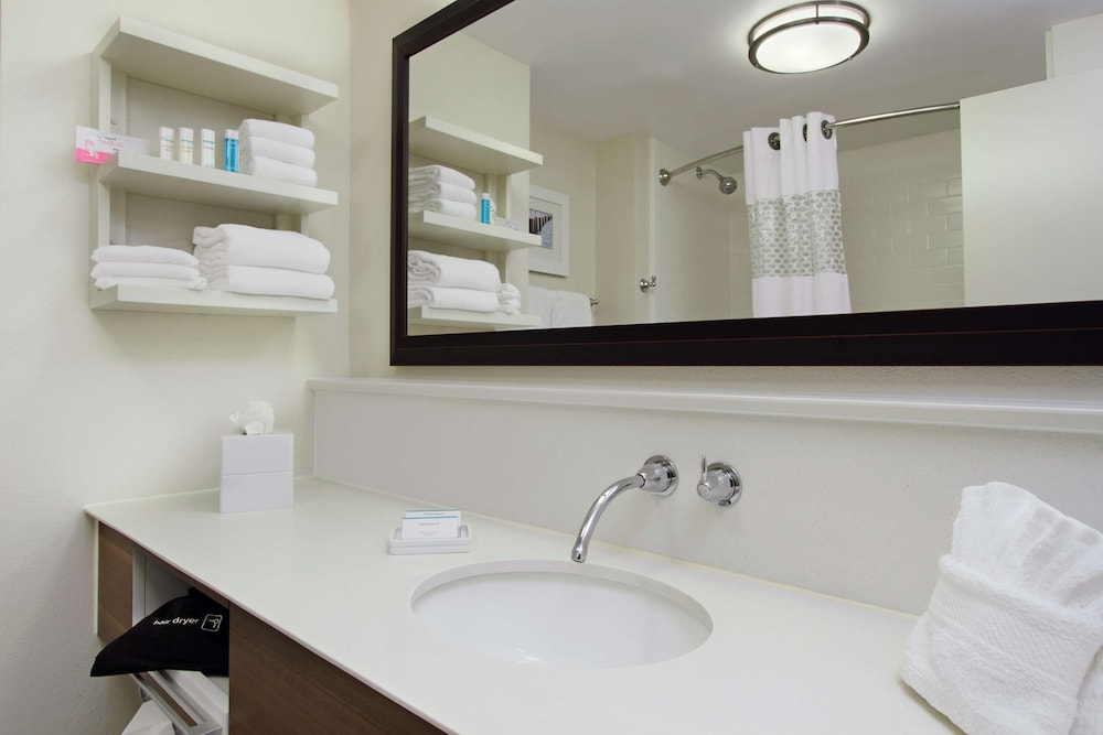 Hampton Inn Cocoa Beach Cape Canaveral - photo 21