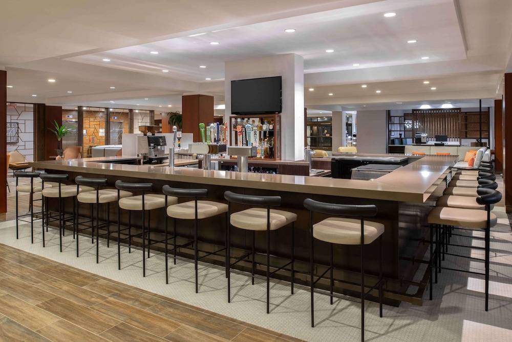 DoubleTree by Hilton San Francisco Airport - photo 52