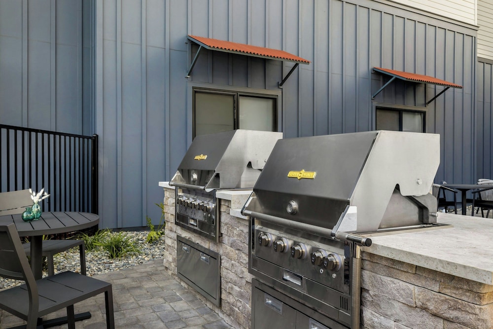 SpringHill Suites by Marriott San Luis Obispo - photo 65