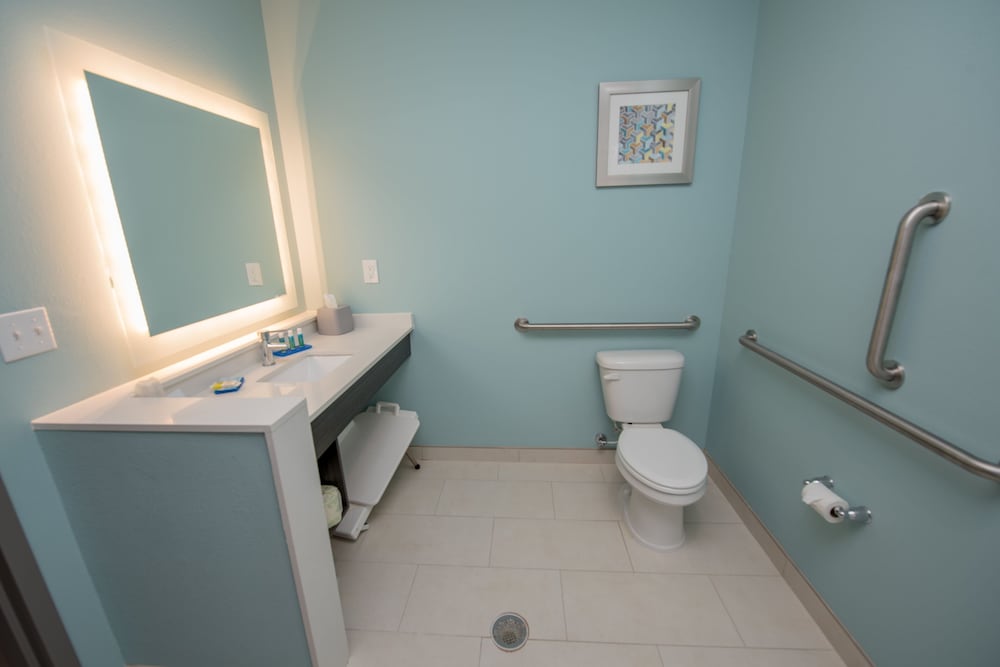 Holiday Inn Express & Suites Lake Charles South Casino Area by IHG - photo 59