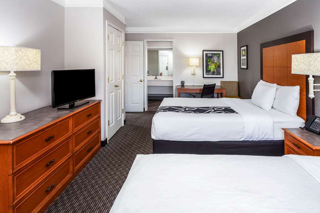 La Quinta Inn by Wyndham Laredo I 35 - photo 14