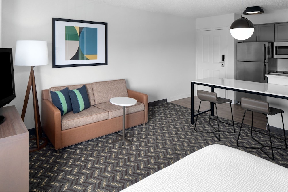 Residence Inn by Marriott Tysons - photo 11