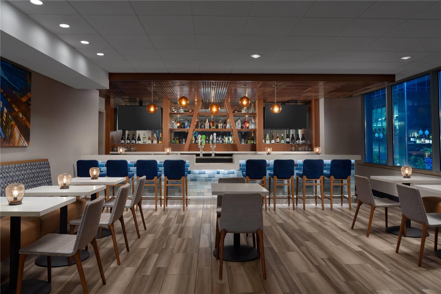 La Quinta Inn & Suites by Wyndham Chicago Downtown - photo 70