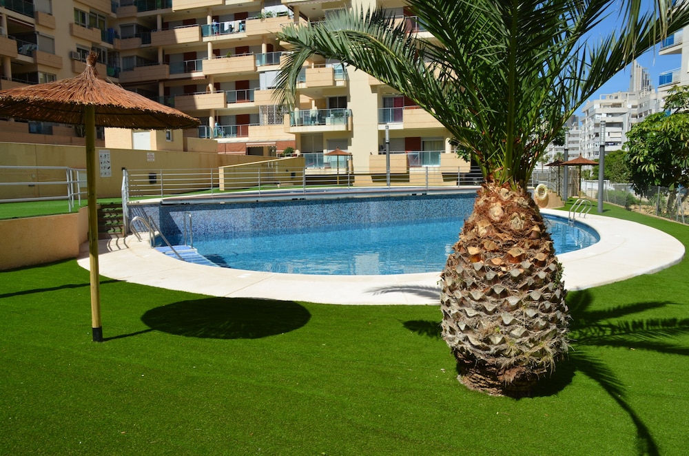 Apartamento Wildhoney — 4-Star Luxury Hotel in Villajoyosa, Spain