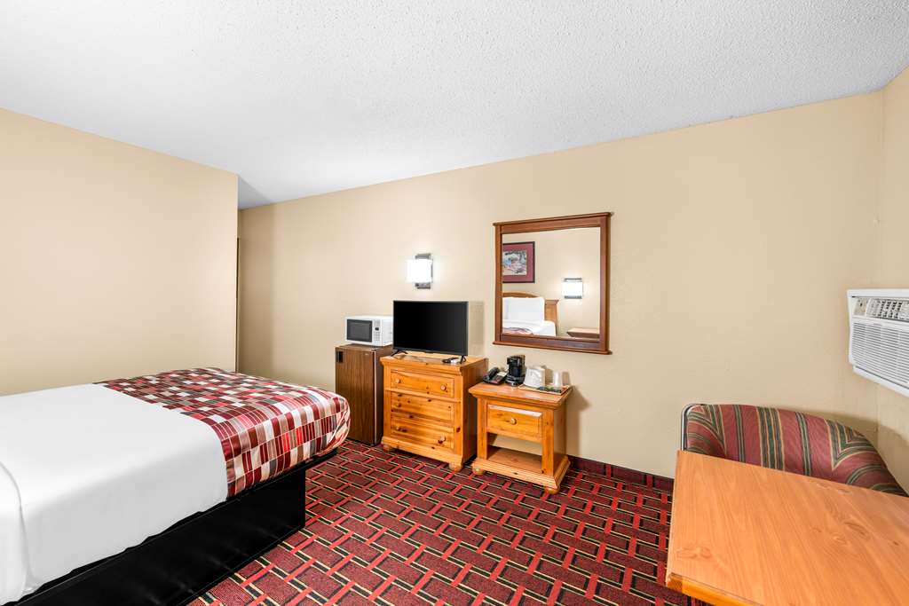 Americas Best Value Inn Decatur IL - photo 20