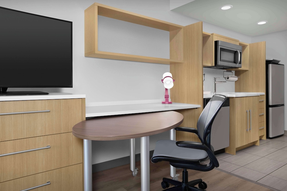 Home2 Suites by Hilton Clarksville Ft. Campbell - photo 10