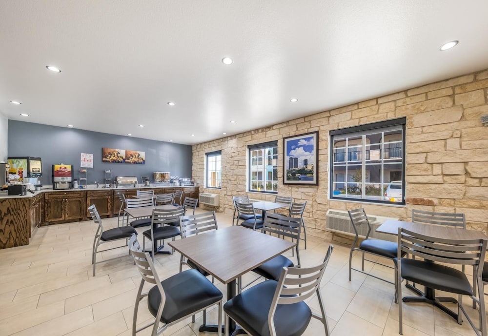 Scottish Inns Campus - photo 19