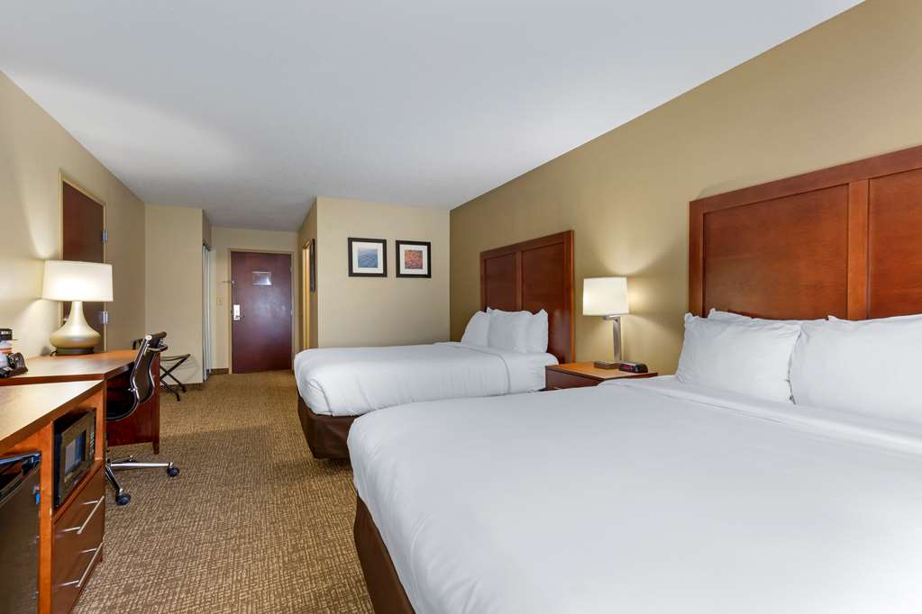 Comfort Inn & Suites Cambridge - photo 19