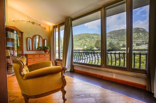 Sa Domo e Giuanne e Giuanna — 4-Star Luxury Hotel in Bosa, Italy