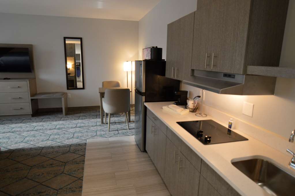 Best Western Plus Executive Residency Oklahoma City I 35 - photo 27