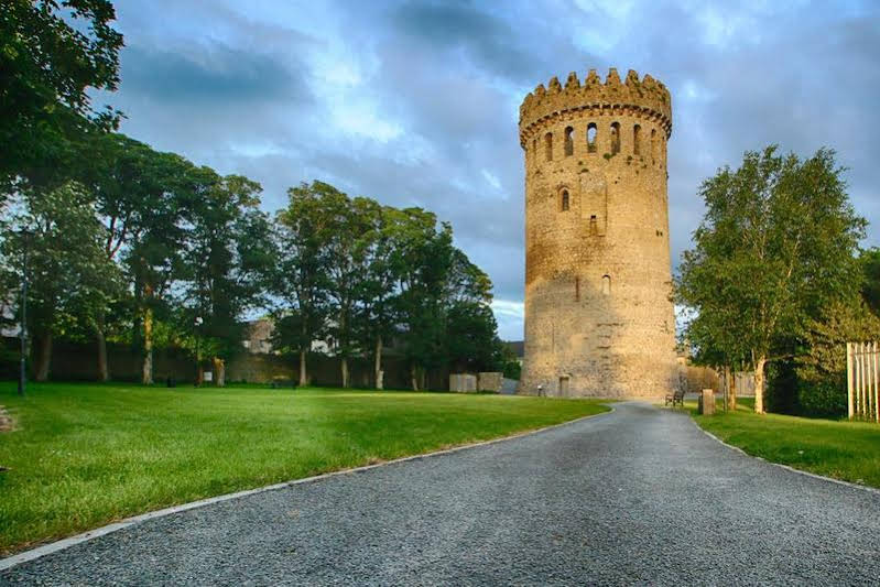 Williamsferry House Bed & Breakfast — 4-Star Luxury Hotel in Nenagh, Republic of Ireland