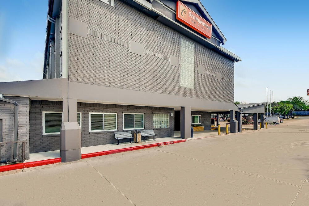 Orangewood Inn & Suites Midtown - photo 64