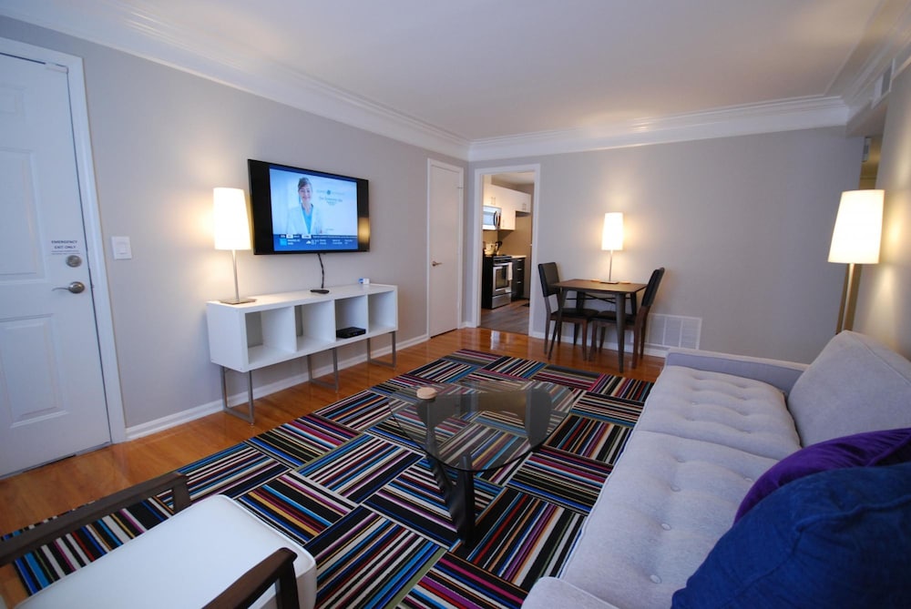 B1bc Affordable Hotel alternative Perfect for Long Term Stay - photo 2