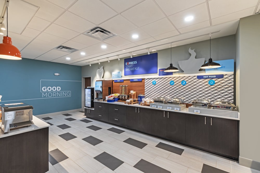 Holiday Inn Express & Suites Purcell by IHG - photo 26
