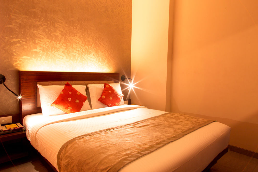 Oyo Premium Thane Wagle Industrial Estate — Thane