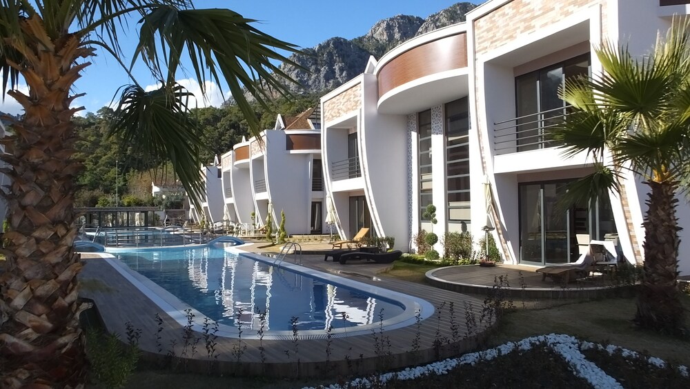 Han De Homes — 4-Star Luxury Hotel in Kemer, Turkey