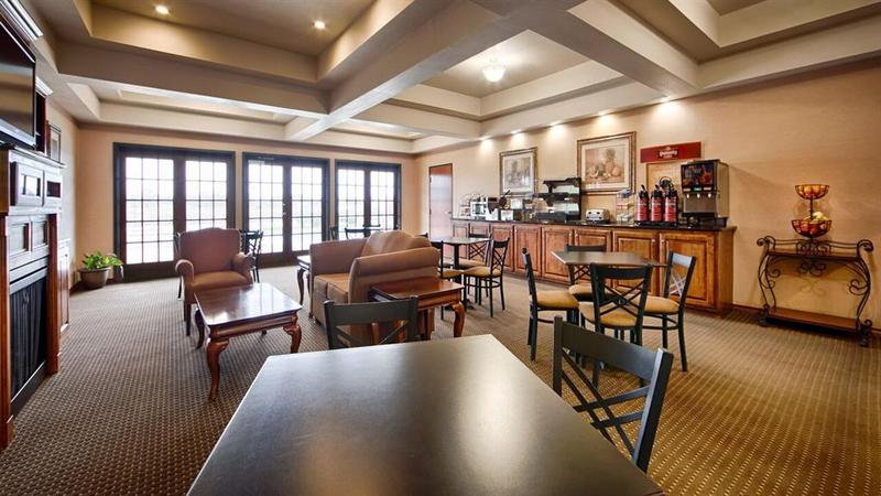 Franklin Inn & Suites - photo 38