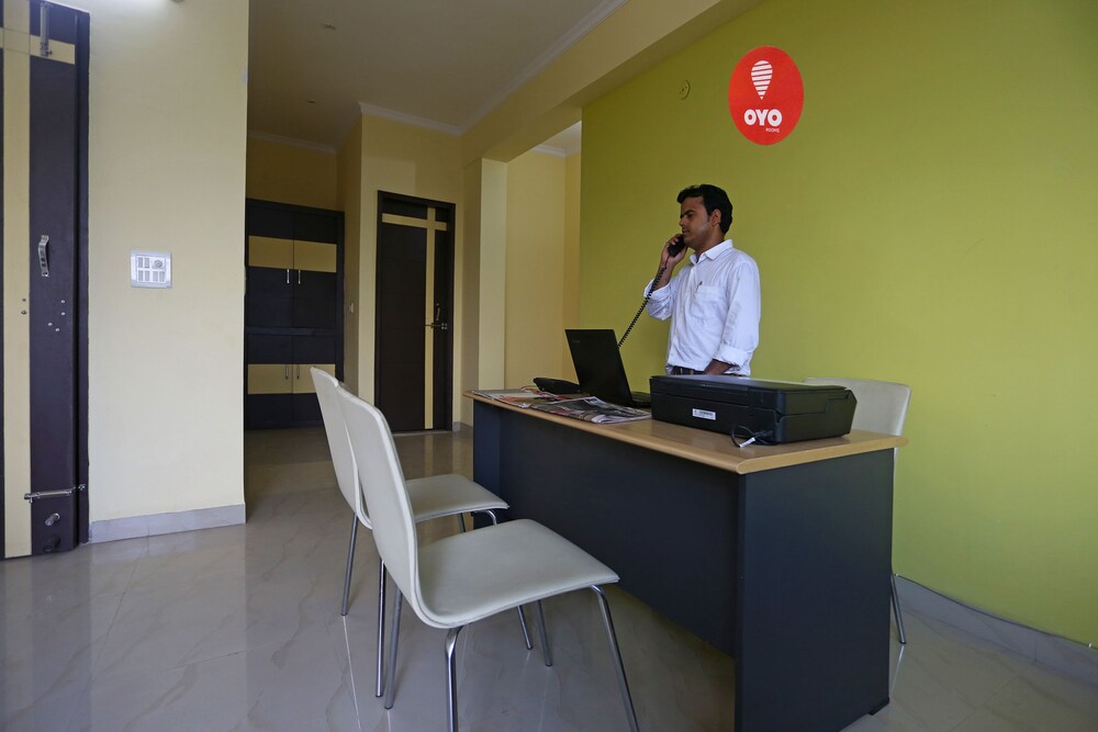 Oyo 9461 Sector 56 — Gurgaon — photo 2