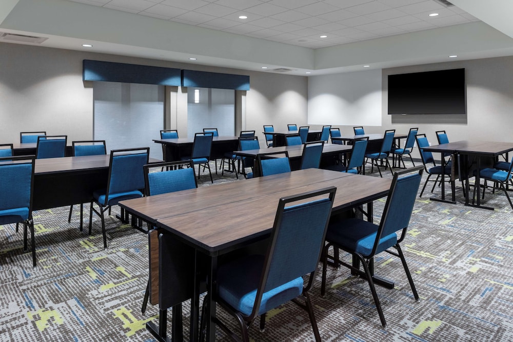 Hampton Inn & Suites Avon Indianapolis - photo 21
