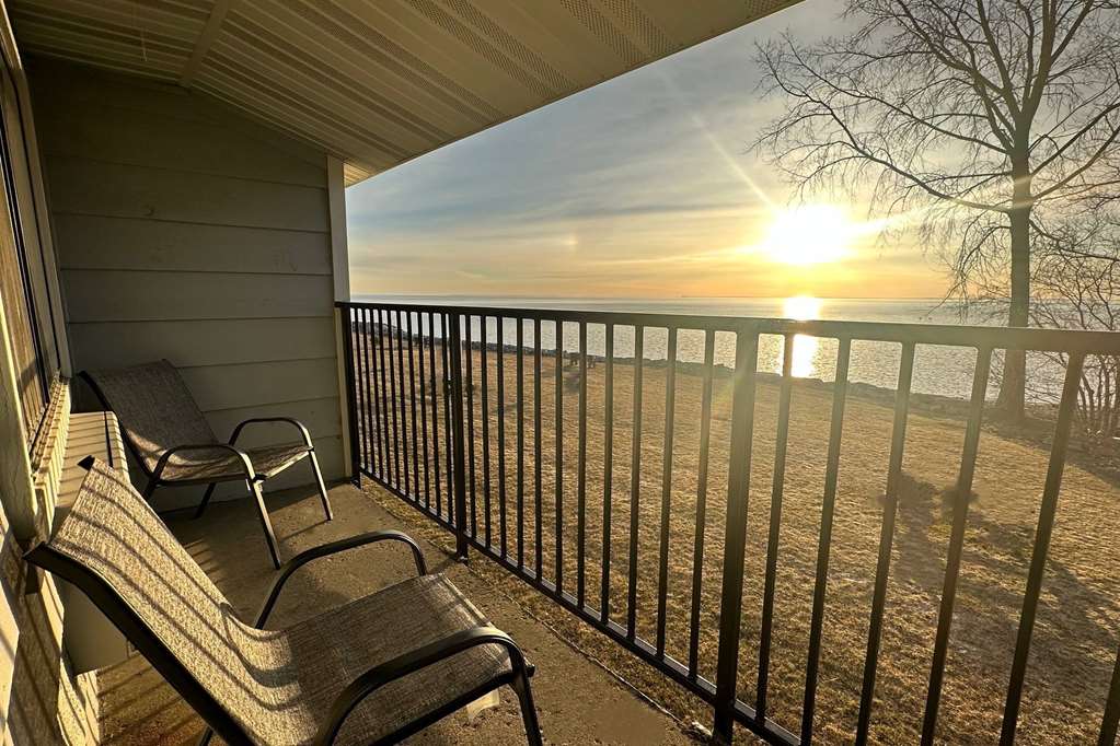 AmericInn by Wyndham Menominee - photo 7