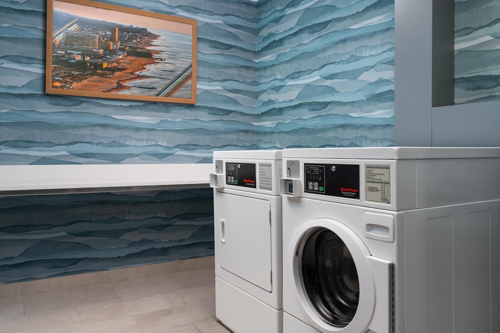 Hampton Inn Neptune Wall - photo 30