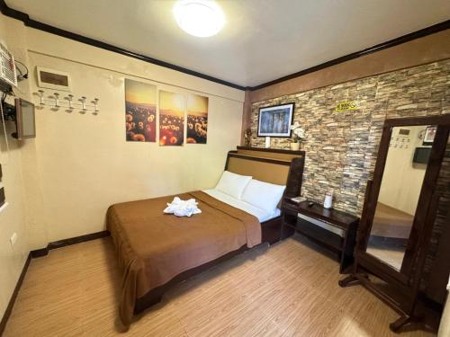 Nazarene Apartelle R1 pet-friendly hotel Mambago