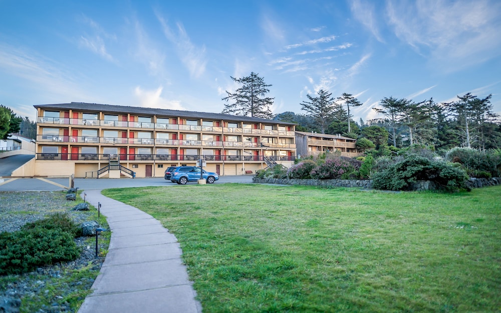 Gold Beach Inn - photo 30