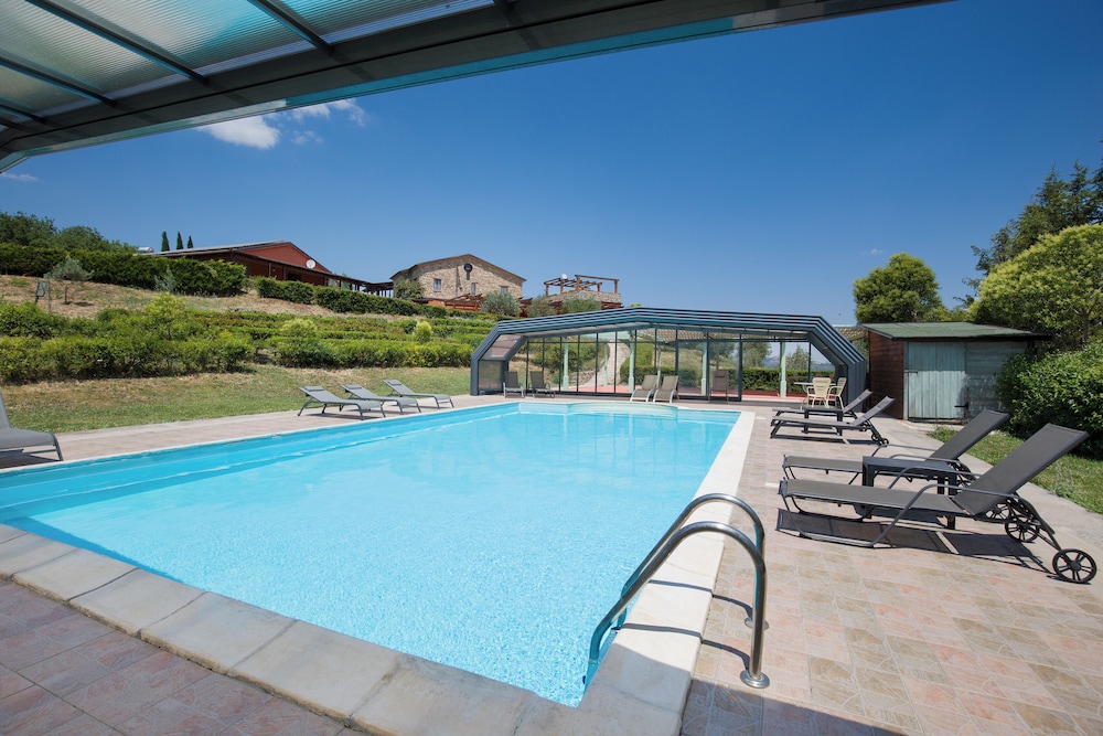 Country House Abate Pool Ac Wifi Potenza — 4-Star Luxury Hotel in Trivigno, Italy