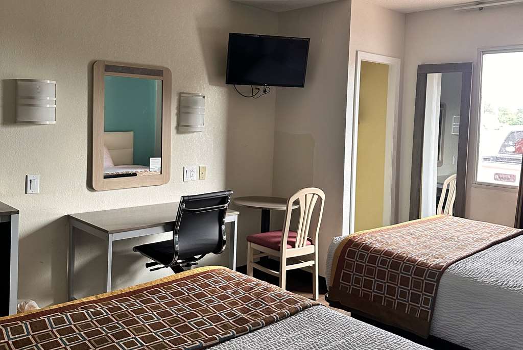 Howard Johnson by Wyndham Clarksville Tennessee - photo 10