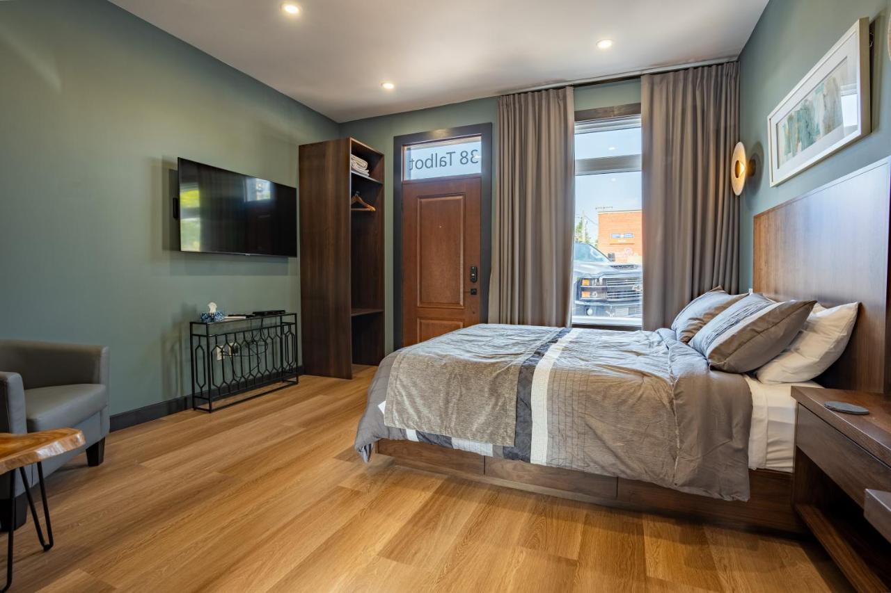 Lux Hotel - carbon neutral hotel in Unknown City