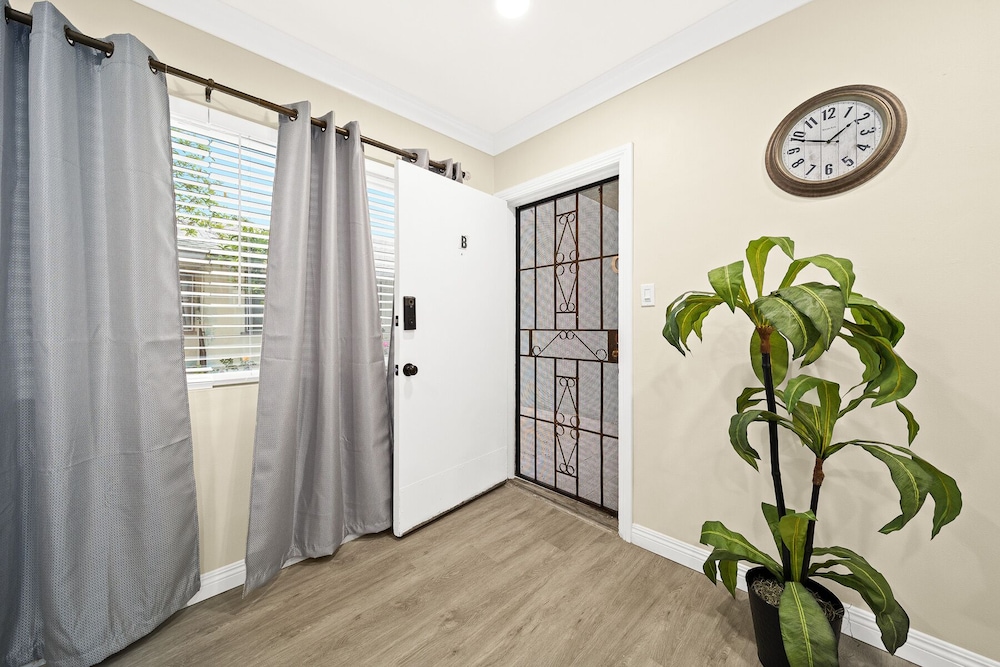 Cozy n Serene 12mins to Downtown LA — 4-Star Luxury Hotel in Alhambra, United States