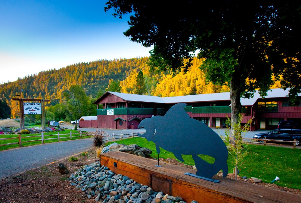 Indian Creek Lodge - featured photo