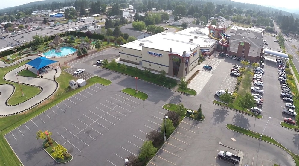 Triple Play Resort Hotel & Suites - photo 2