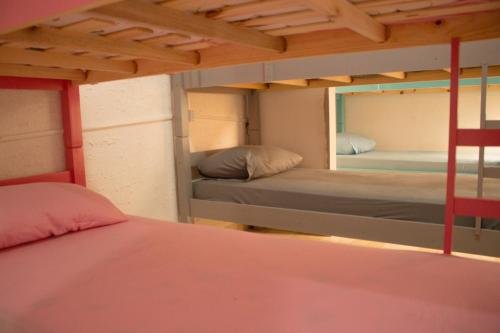Fica Vai ter Bolo Hostel
