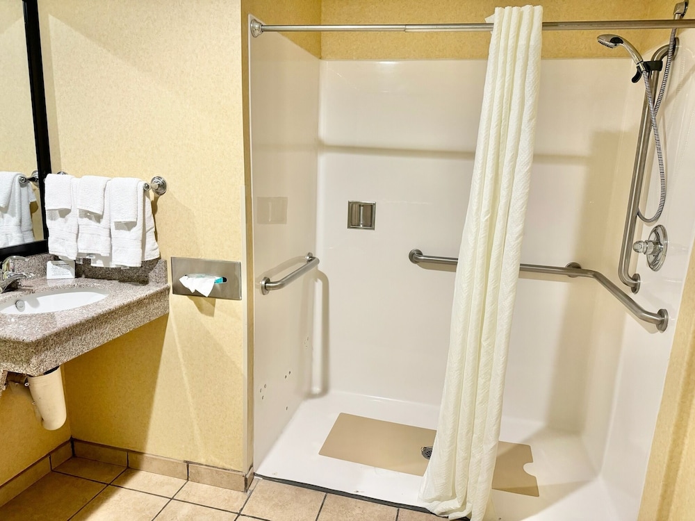 Spark by Hilton Fort Stockton - photo 43