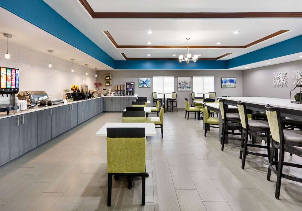La Quinta Inn & Suites by Wyndham Sulphur Springs - photo 26